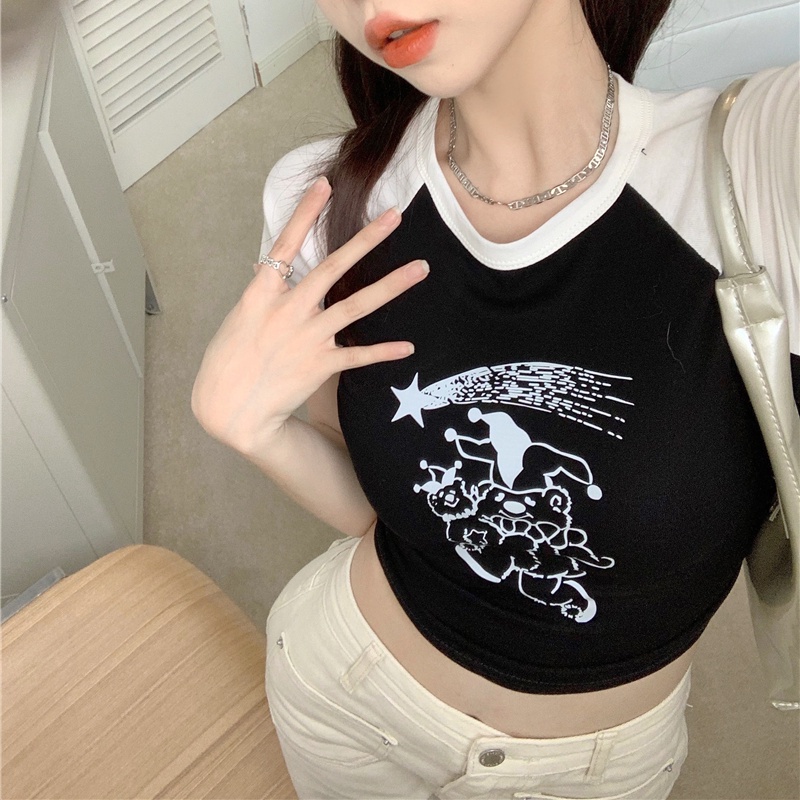 Áo Croptop Tay Ngắn Hoạ Tiết In Thiết Kế Ôm Sát Tôn Dáng