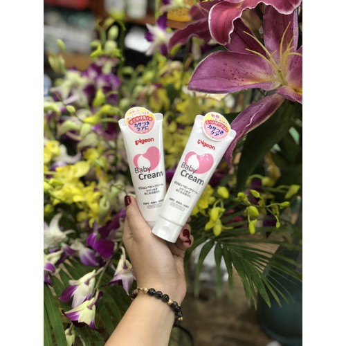 Kem dưỡng da cho bé Pigeon Baby Cream Nhật Bản