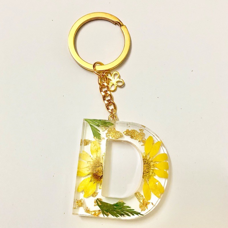Móc Khoá Resin Chữ Cái Hoa Cúc Handmade DIY