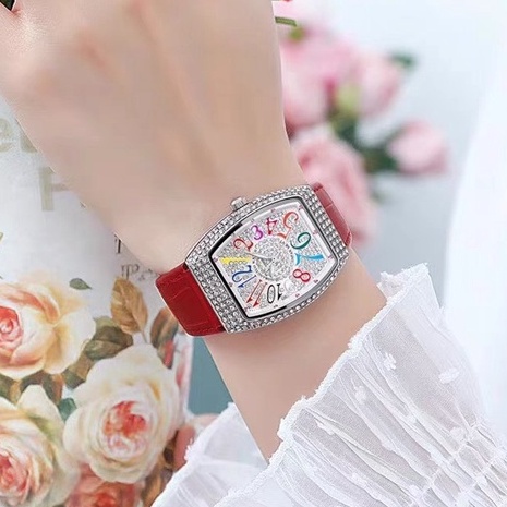 Đồng hồ Frank Muller, đồng hồ nữ, mặt vuông đính đá, số chỉ giờ 7 màu trẻ trung sang trọng dây da bền đẹp
