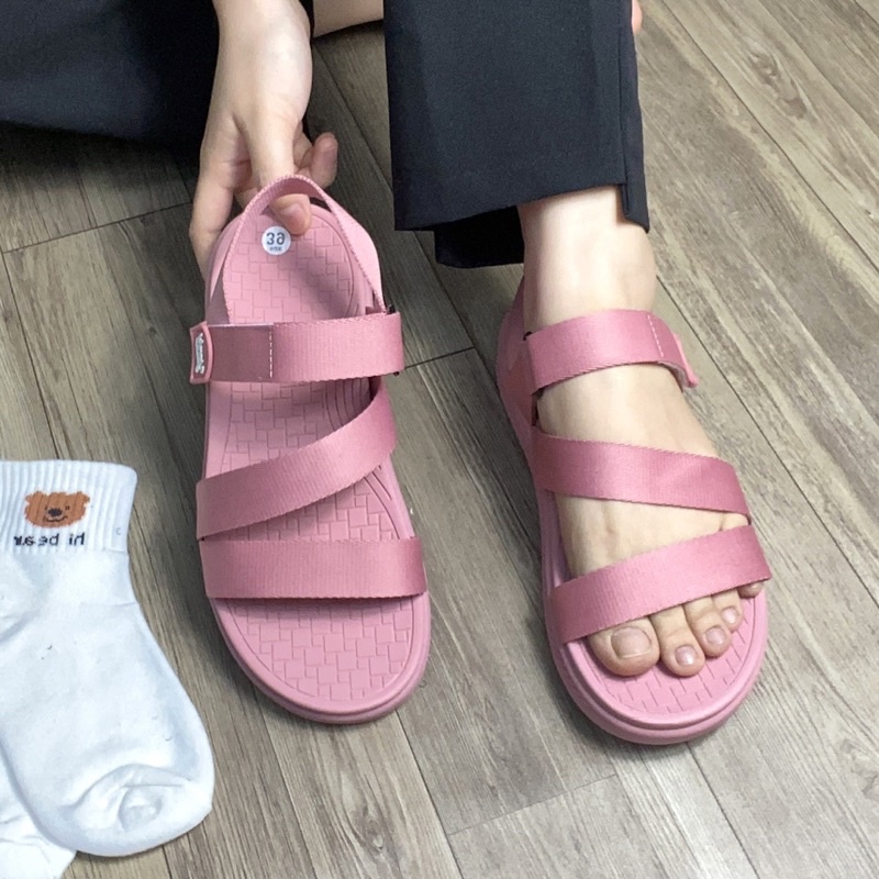 Sandal Nữ Học Sinh Đi Học Quai Chéo Thời Trang YANKI Chính Hãng YK69 - Hồng