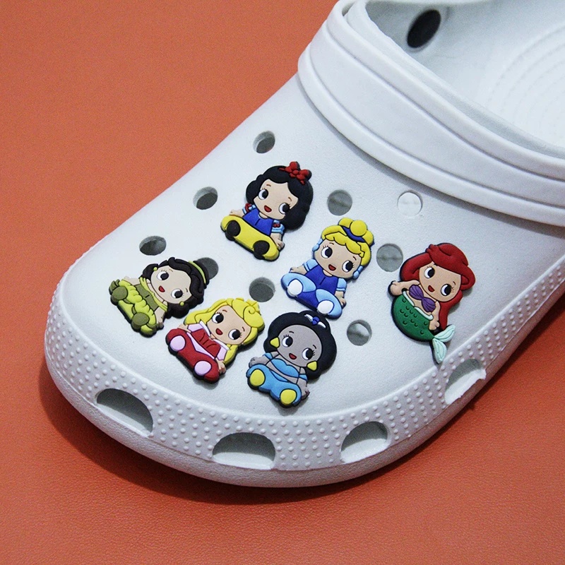 Phim hoạt hình disney anime jibbitz cho crocs nàng tiên cá công chúa jibbits charm ariel snow white jibitz crocks kids shoes phụ kiện giày bùa trang trí ghim