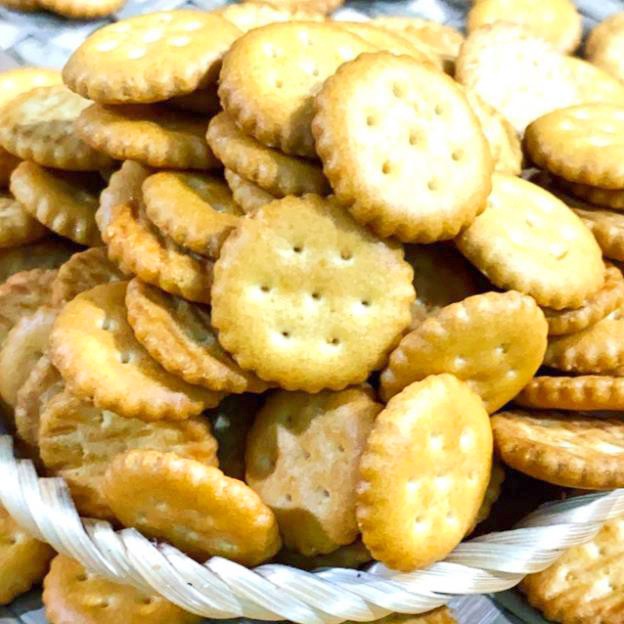 Bánh Quy Mặn Hình Tròn 500gr/1kg (NCFOOD)