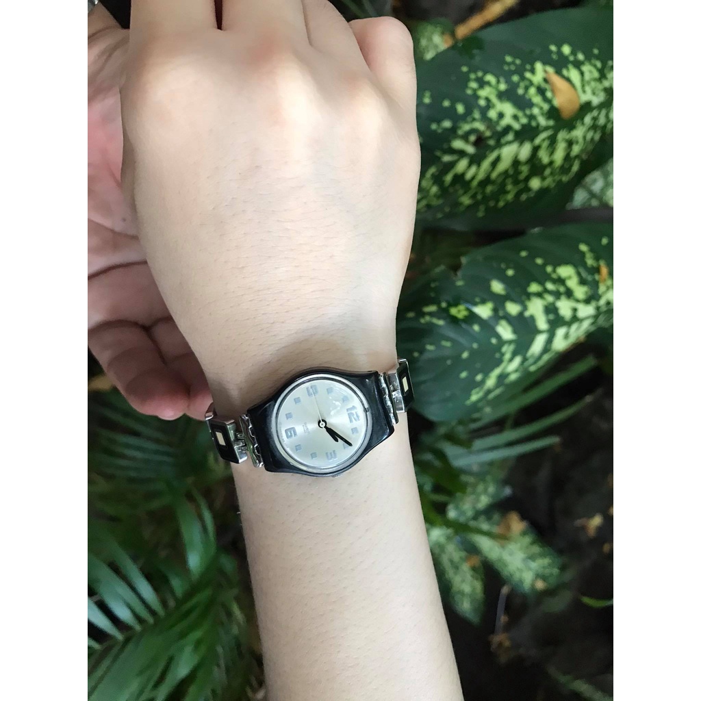 Đồng hồ nữ Swatch