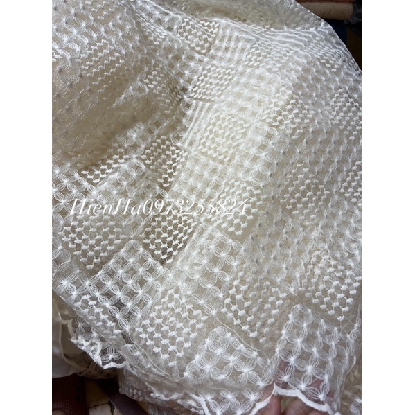 Ren lưới thêu phù hợp may áo, váy