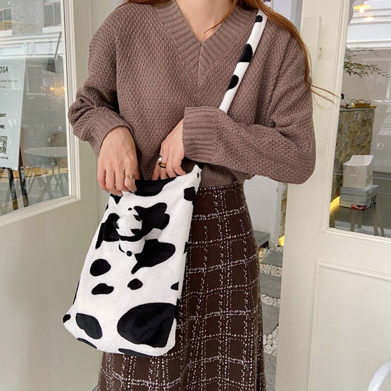 Túi đeo vai thời trang họa tiết bò sữa đáng yêu cho phái nữ