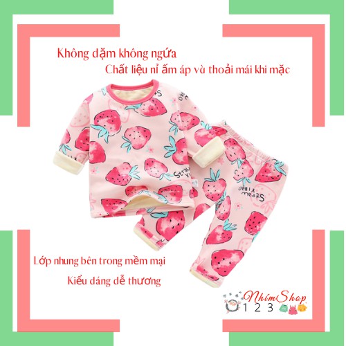 Bộ quần áo giữ nhiệt bé gái từ 1 đến 3 tuổi có lớp lót nhung bên trong siêu mềm mịn, ấm áp, giá rẻ, họa tiết dâu tây to
