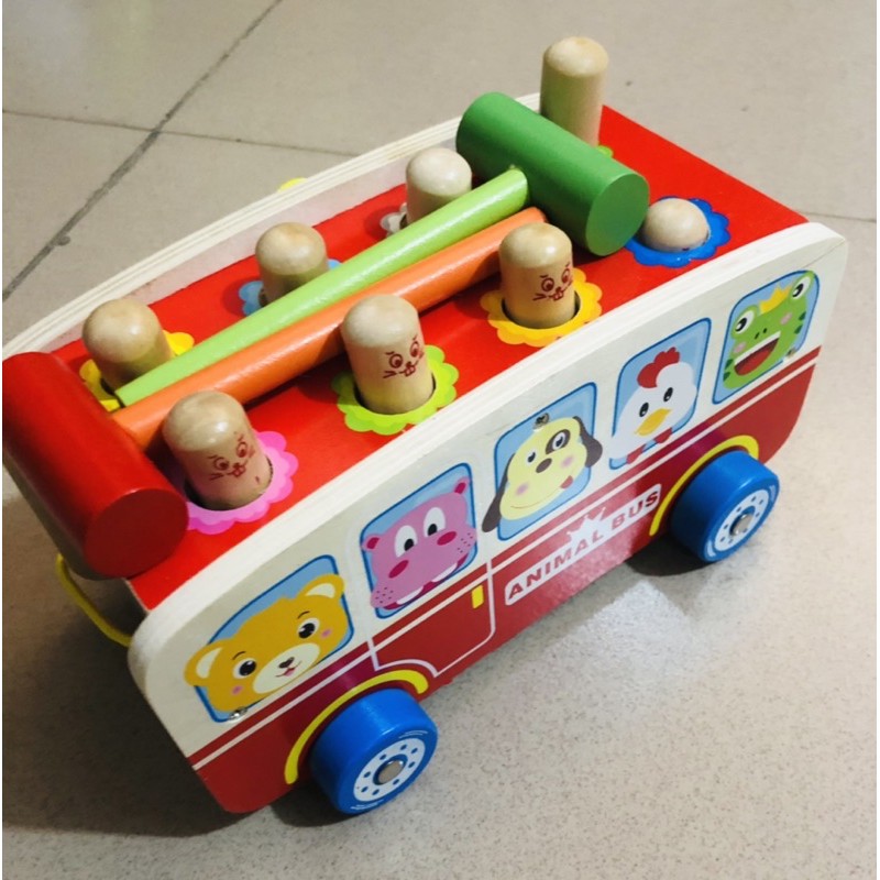 Đồ chơi xe bus đập chuột