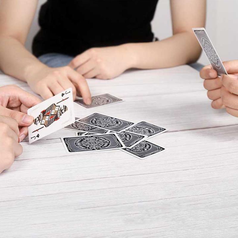 Bộ bài 54 lá poker kết hợp với ma sói đẹp mắt trò chơi gia đình trong các bữa tiệc