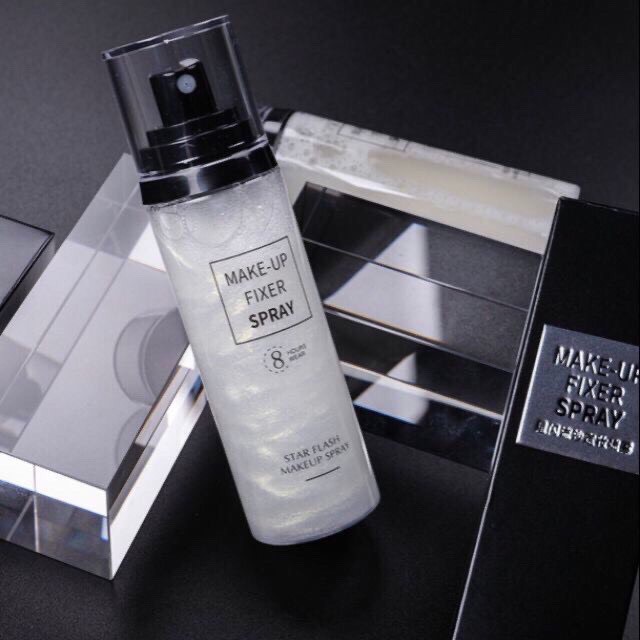 CÓ SẴN-Xịt khóa nền khóa lớp trang điểm dưỡng ấm bắt sáng-shopforgirl