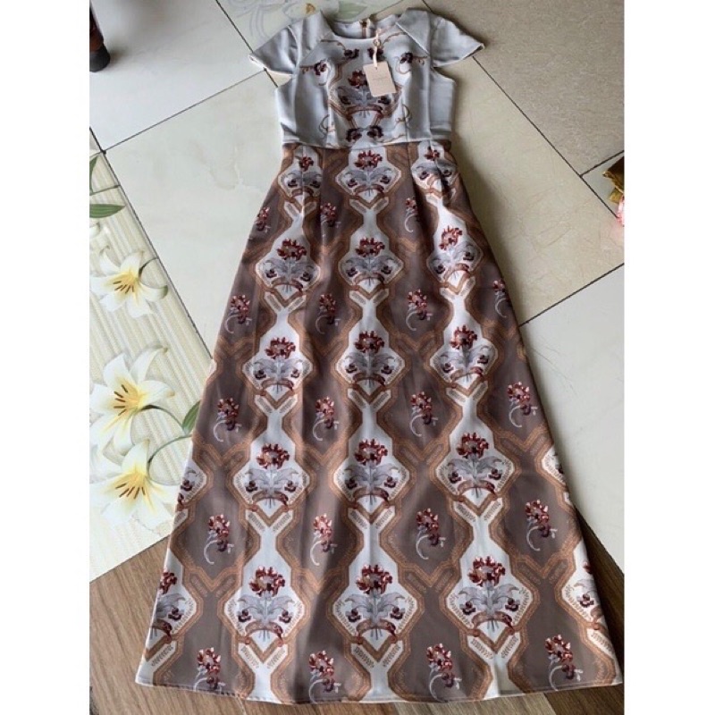Đầm ted BAKER siêu sang luôn ạ 🍀🍀🍀🍀