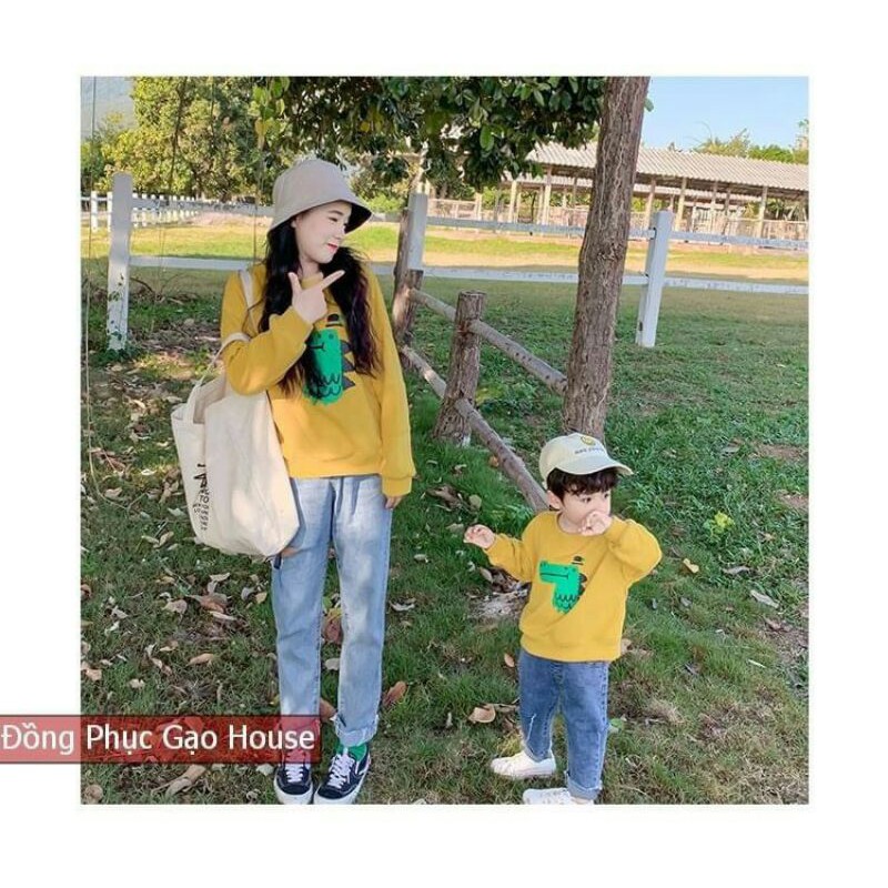 Áo đôi mẹ và bé màu vàng