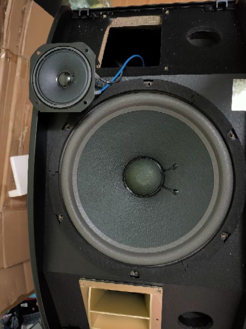 Loa BMB 480c