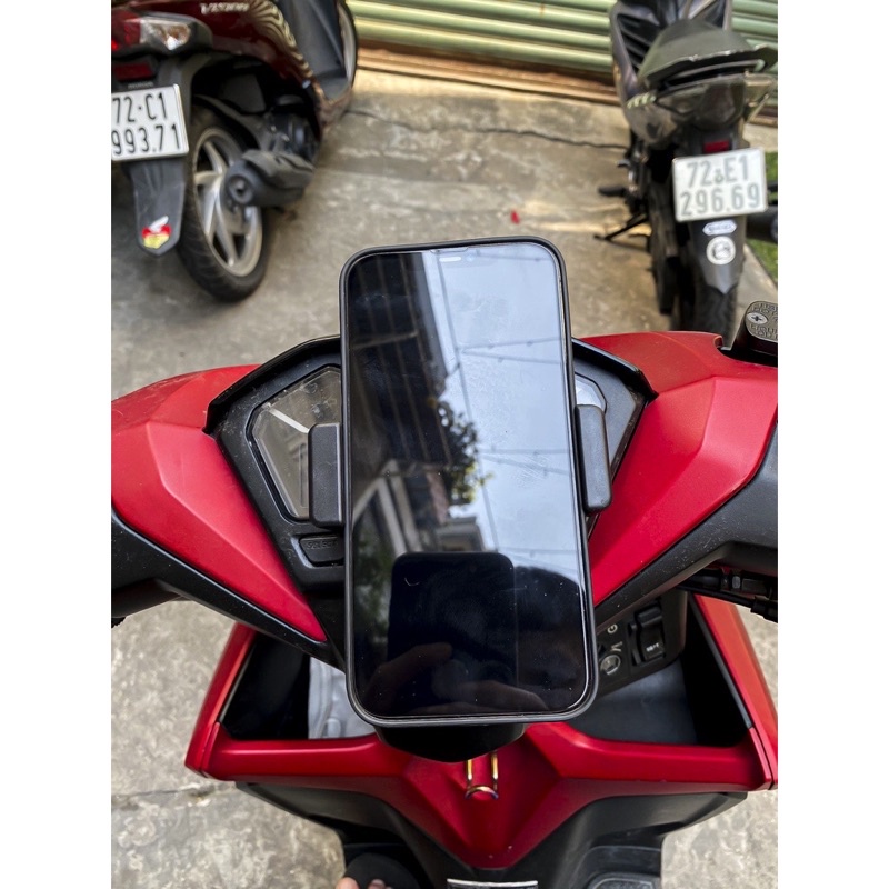 GIÁ ĐỠ ĐIỆN THOẠI CHO XE MÁY LOẠI SIÊU RẺ