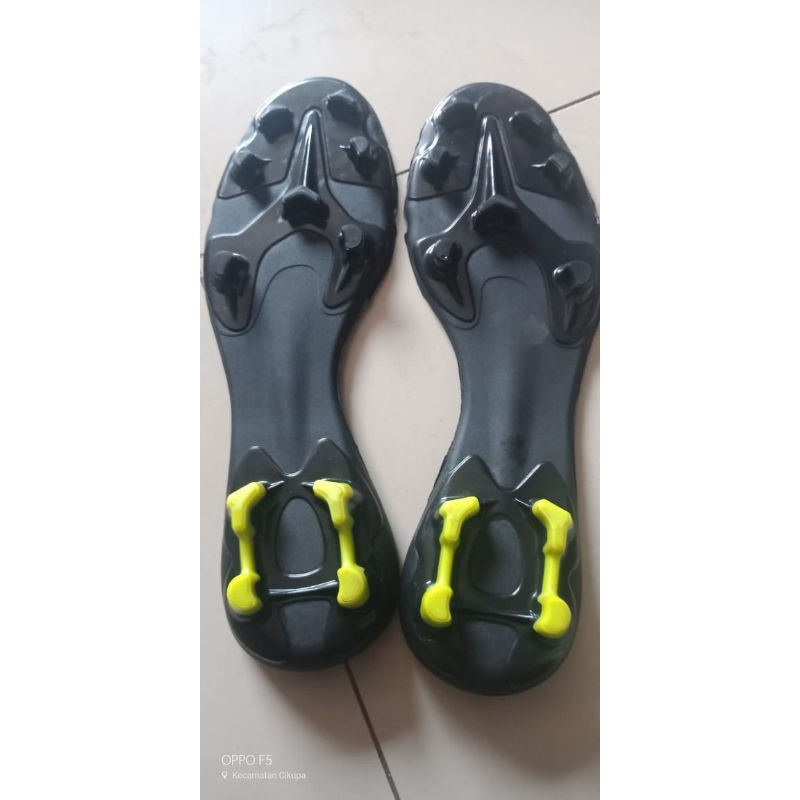 Giày Đá Bóng Số 11 39-45 Chất Lượng Cao