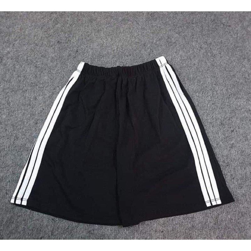 Quần Đùi Short 3 Sọc nữ KA Closet có 2 size M và L, chất thể thao không xù | BigBuy360 - bigbuy360.vn