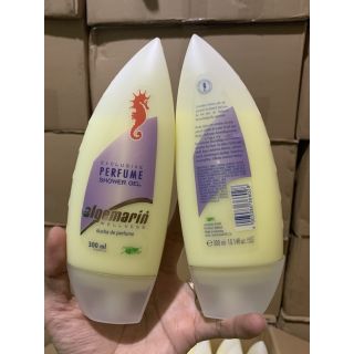 Sữa tắm cá nhựa vàng trắng thơm mịn