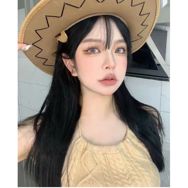 Son đẹp chuẩn màu như son sơn mà lại bao phủ lớp nhung lì màu nào cũng có nét riêng nhất là mã màu Nhung chọn - Intoyou