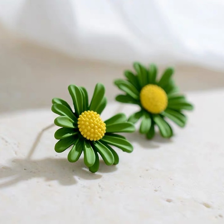 Đôi bông tai bạc 925 họa tiết hoa cúc xinh xắn dành cho nữ