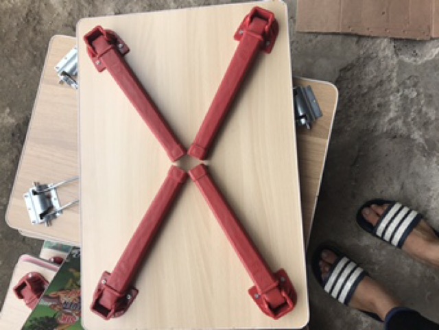 Bàn học sinh chân vuông gấp chắc chắn | BigBuy360 - bigbuy360.vn