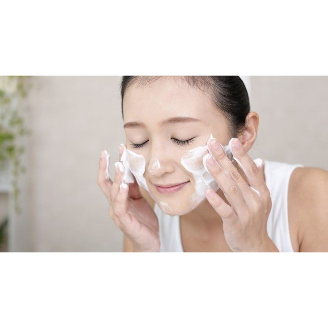 Sữa Rửa Mặt Ngăn Ngừa Lão Hóa Naris Cosmetic Uruoi Collagen Moisturizing Creamy Foam 100g