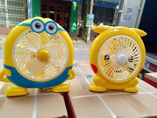 Quạt mini hình thú.