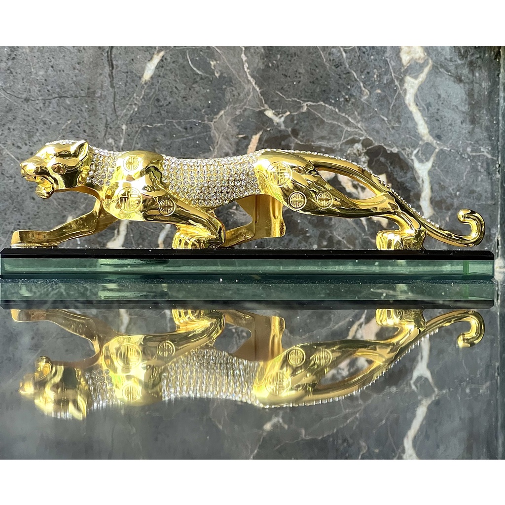 Tượng Báo Vàng Đính Đá Trang Trí Taplo Ô Tô, Đế Đựng Nước Hoa Làm Bằng Pha Lê, Tặng kèm tinh dầu,miếng chống trượt