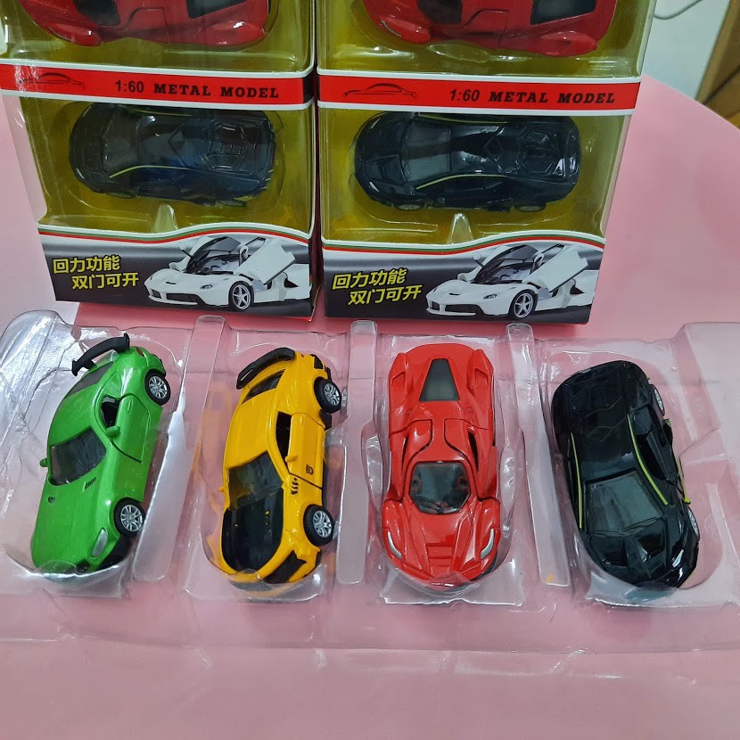 Bộ 4 xe ô tô die cast mini chạy cót mở được cửa ,xe bằng kim loại đồ chơi trẻ em