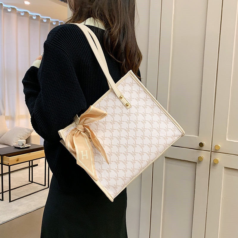 Túi Tote Sức Chứa Lớn Phong Cách Châu Âu Mẫu Mới 2022 Thời Trang Mùa Thu Cho Nữ