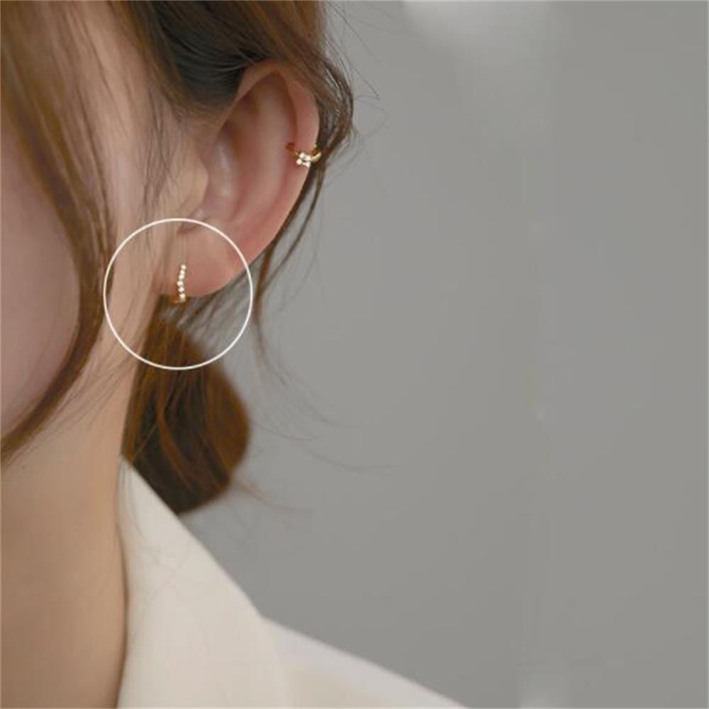 Khuyên tai hình vòng nhỏ đính đá lấp lánh thời trang cho nam nữ