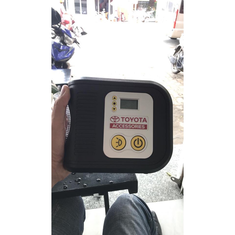 Bơm lốp ô tô TỰ NGẮT cao cấp TOYOTA Accessories nguồn tẩu 12V có đèn