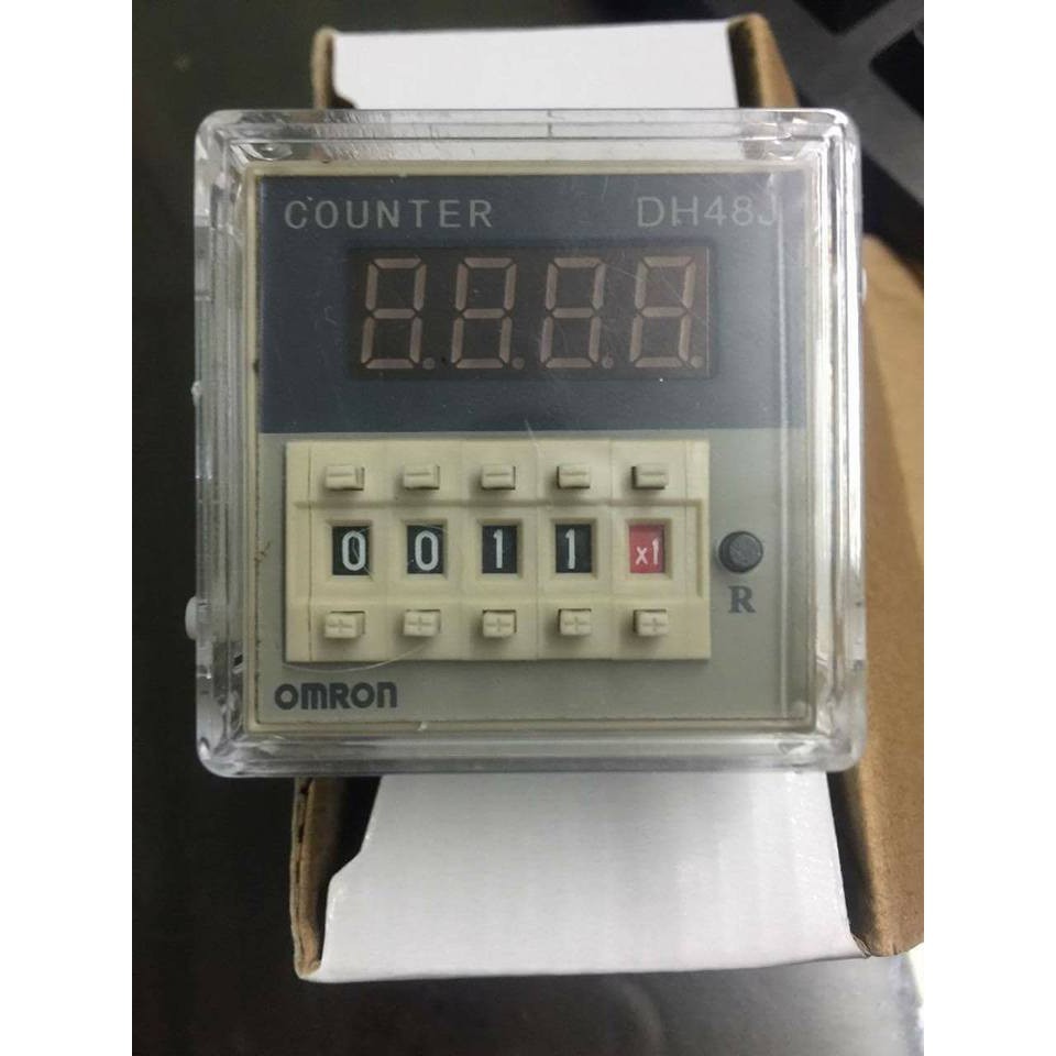 Bộ đếm Omron DH48J-8