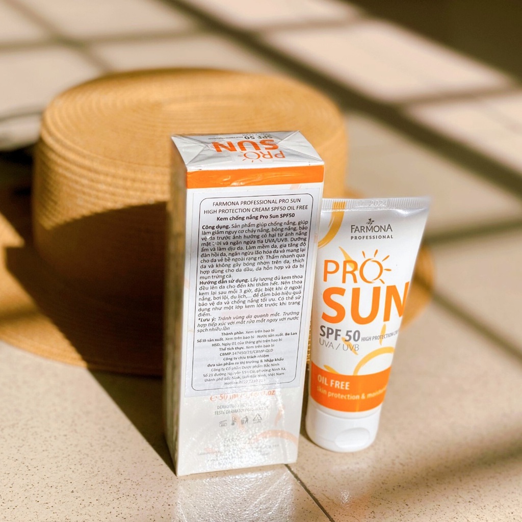 Kem Chống Nắng Kiềm Dầu Giảm Mụn Farmona Pro Sun Oil Free SPF50+