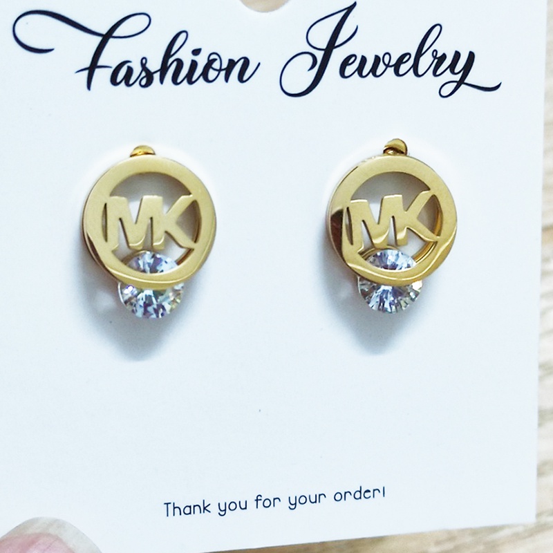 Bông Tai Nữ Titan Không Rỉ Hình Tròn Chữ MK Đính Đá Nhân Tạo TT 4124