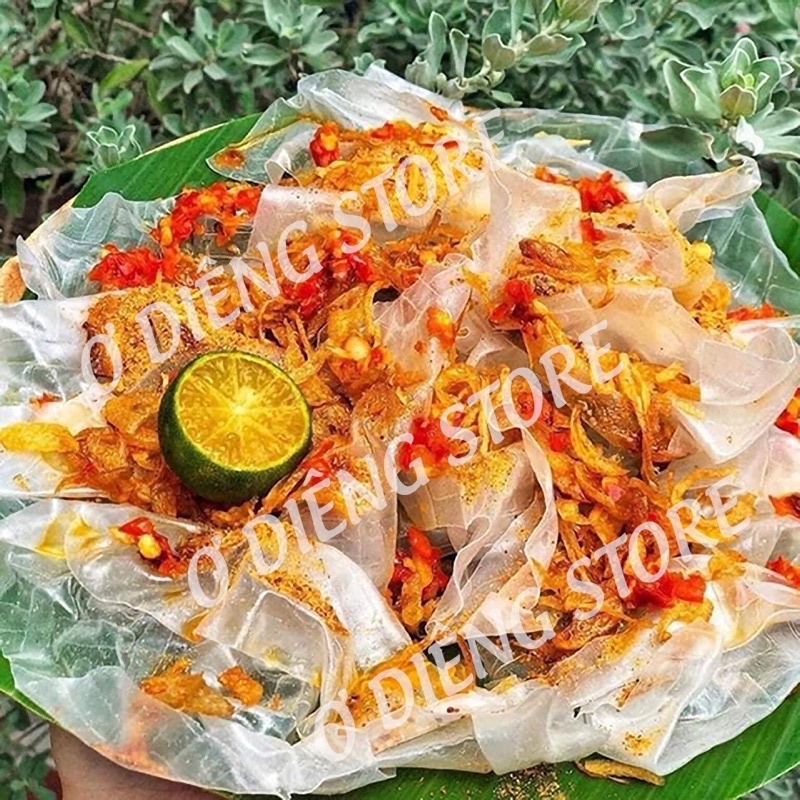 Bánh tráng phơi sương + muối + hành phi + sate + mỡ hành + tắc