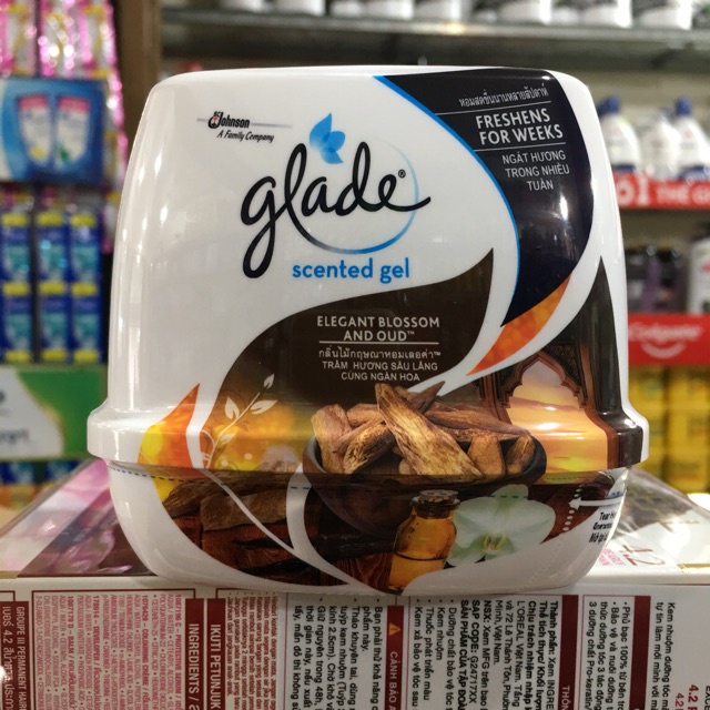 Bộ 2 Hộp Sáp Thơm Khử Mùi Hôi Phòng Glade Trầm Hương