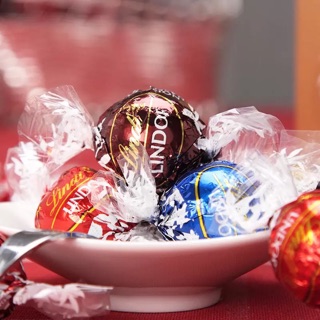SOCOLA MIX LINDT LINDOR 600G