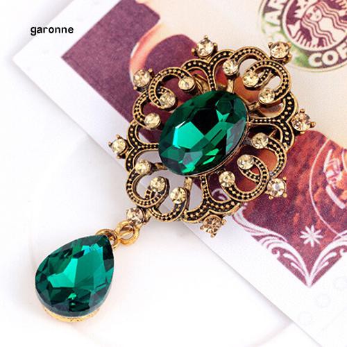 Ghim cài áo hình giọt nước đính đá sang trọng