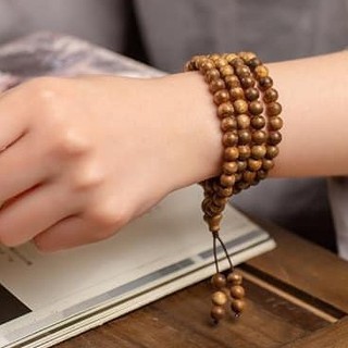 Vòng Tay Trầm Hương 108 hạt (Trầm Hương việt)