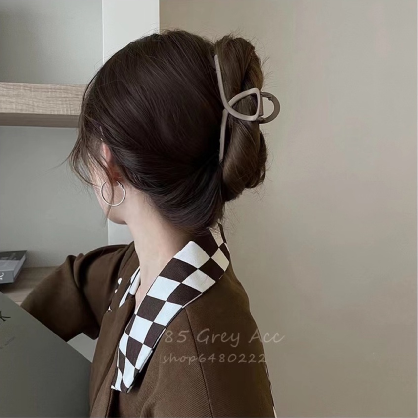 Kẹp Tóc Hình Cá Mập Bằng Kim Loại Nhám Cho Nữ