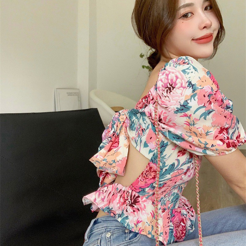 Áo croptop nữ hở lưng tay phồng cổ vuông in hoa ngọt ngào thời trang mùa hè Hàn Quốc