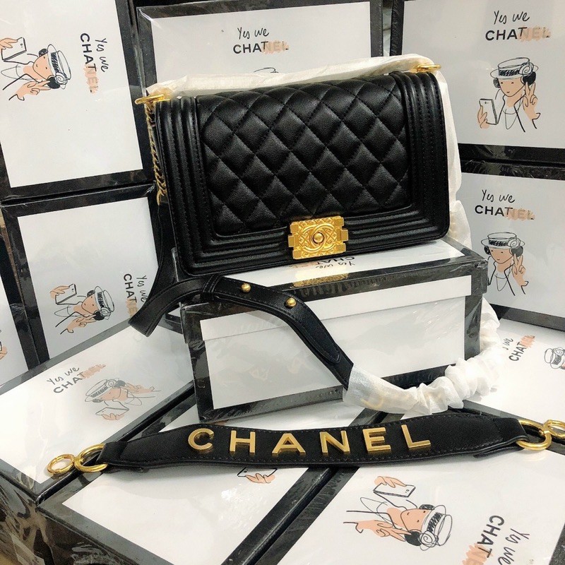 Túi boy  tay cầm chữ