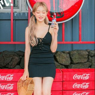 Đầm body 2 dây đan dây ngực