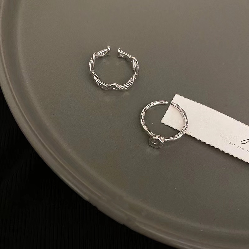 Bộ nhẫn hở mạ bạc thiết kế độc đáo thời trang cho nam và nữ