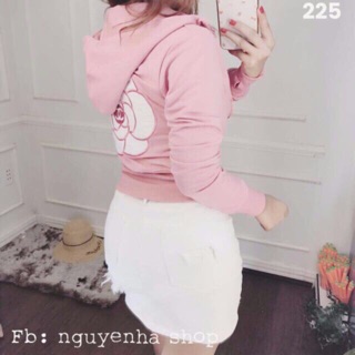 Áo khoác lửng thêu hoa hồng