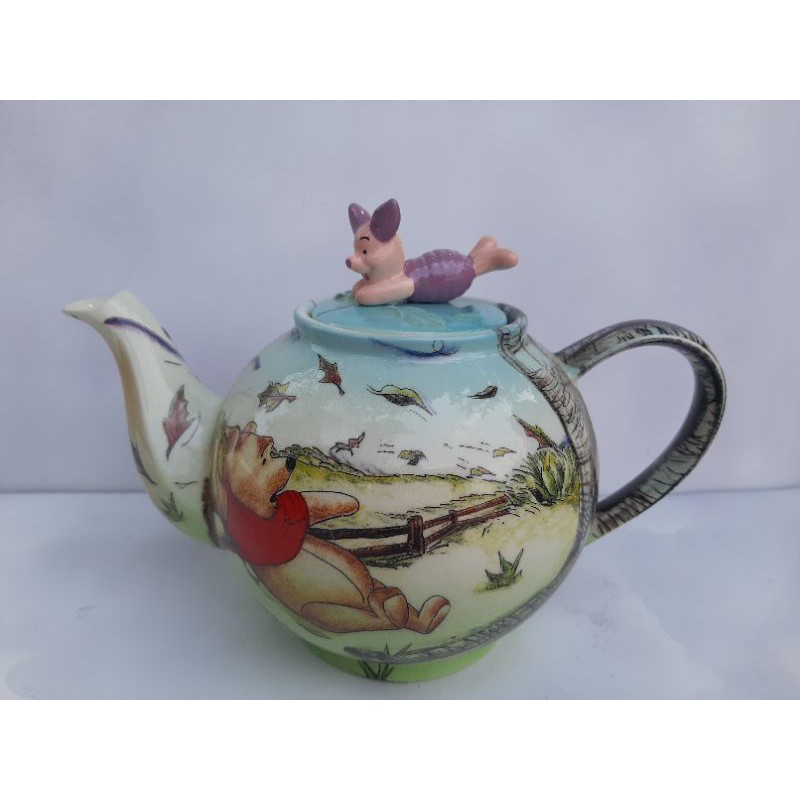 Ấm trà gấu Pooh và những người bạn