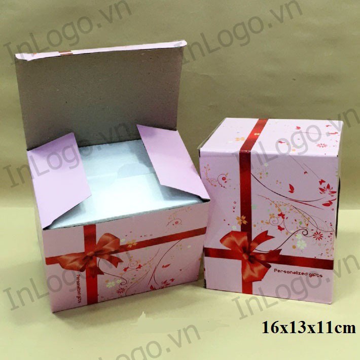 Hộp quà carton hồng có mousse 16x13x11cm