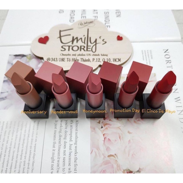 Son thỏi Huda Powder Bullet Matte Lipstick