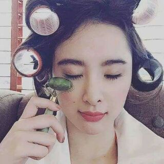 cây lăn massage bằng đá