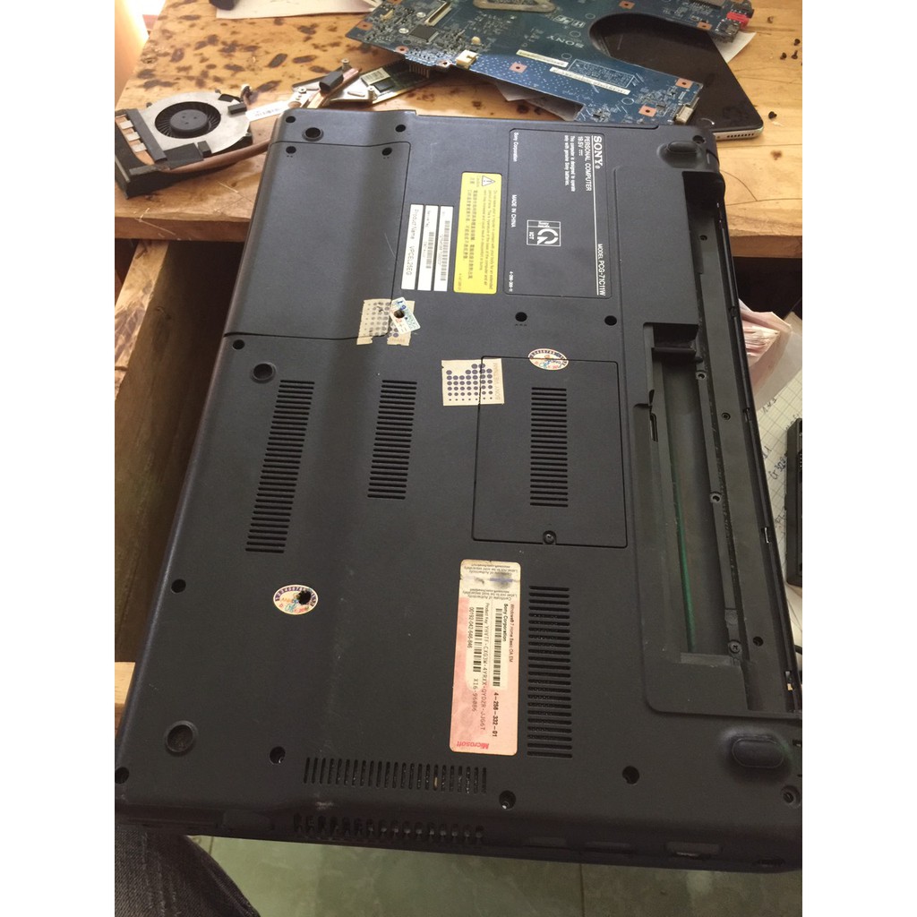 bộ võ laptop sony PCG-71c11w đẹp không cấn | BigBuy360 - bigbuy360.vn